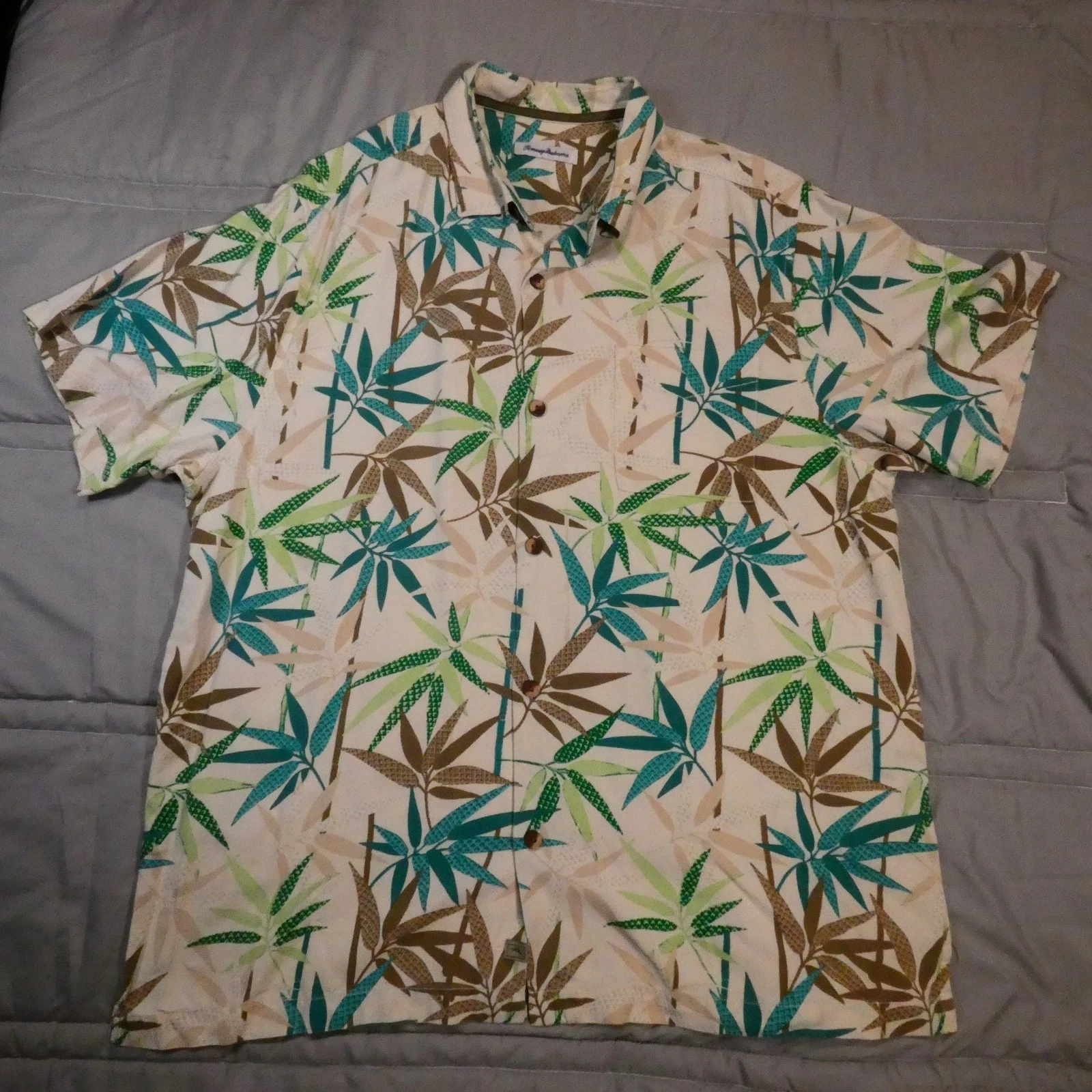 Tommy Bahama Shirt (XL, Extra Large) - Aloha, Hawaiian, Island style