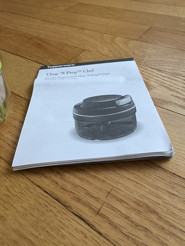 Tupperware Chop N Prep Chef Manual Food Processor Little L'il Chopper Green Nice - Picture 3 of 4