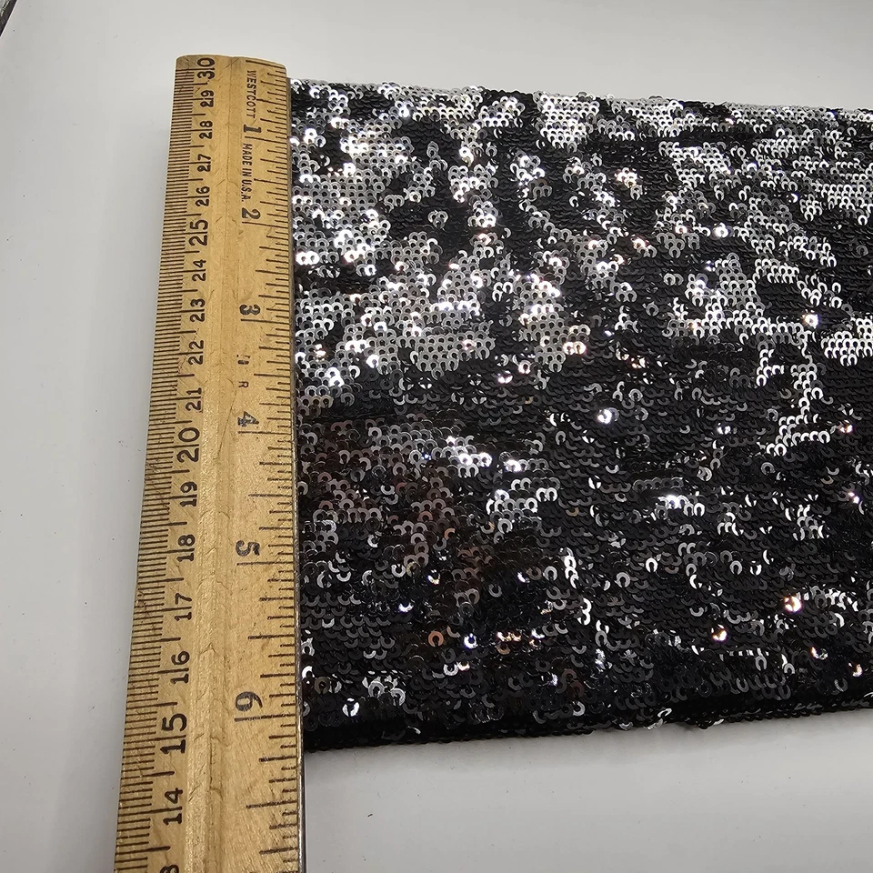 Bolsa clutch Mossimo preta 6" x 9" glitter tom prata dinheiro antigo festa - Imagem 4 de 4