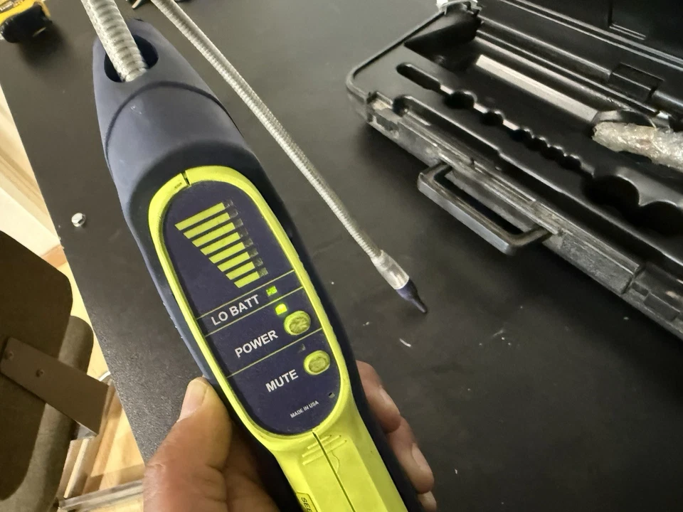 Bacharach Leak Detector - Image 4 of 4