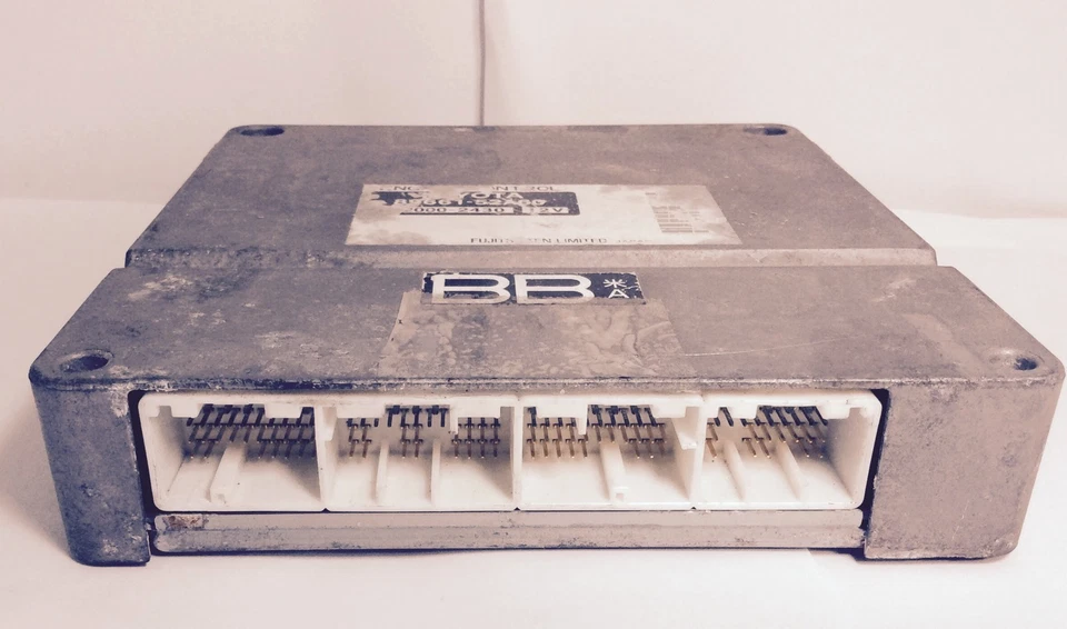 Scion XA 2005-2006 ECU 89661-52A60 Foto 3 de 4