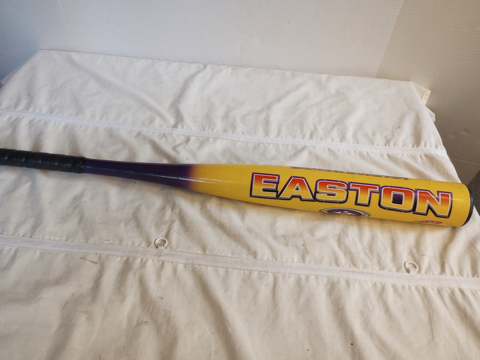 Easton Octane Youth Baseball Bat Mod. LK75TG 31in 19oz 2 1/4 Barrel Dia