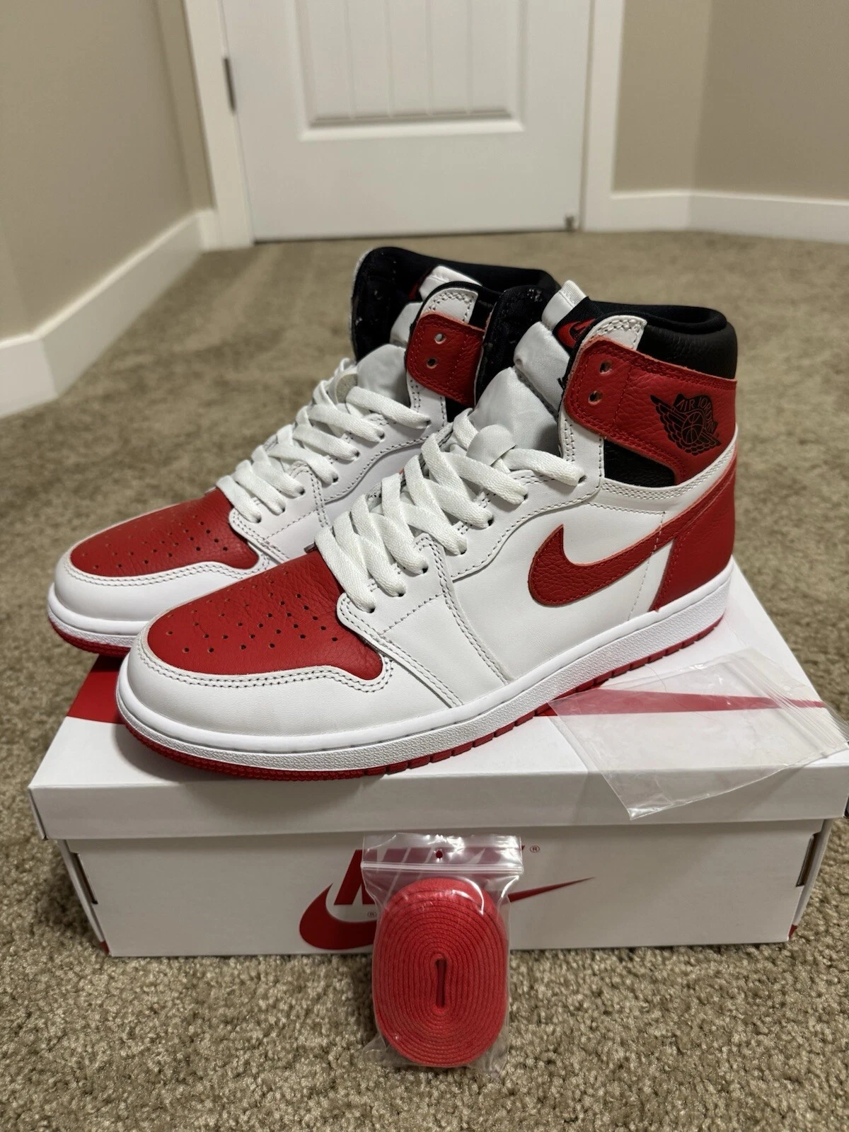 Taglia 9 Jordan 1 Retro OG High Heritage MANCA PIZZO NERO