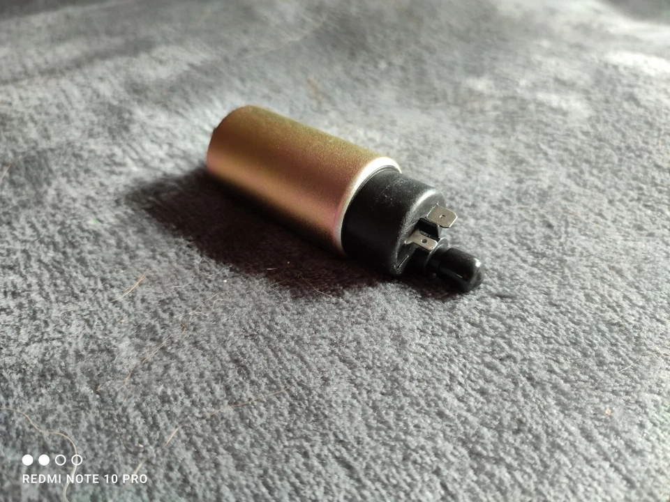 Suzuki Burgman UH  125/200  BJ. 2007 - 2013  Benzinpumpe - Bild 2 von 2