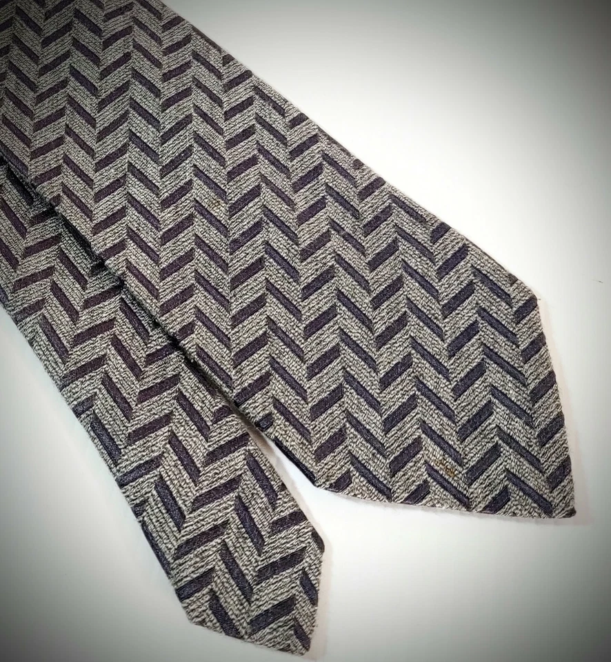 Corbata ERMENEGILDO ZEGNA Gris Grande Geométrica Lujo - 3.75" x 58" Gris Foto 2 de 4