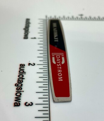 Distintivo Di Nome In Alluminio Con Logo Personalizzato