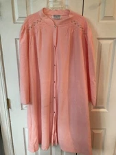 Vanity Fair Velour Robe NEW Snaps XXX Pink