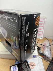 SEGA Dreamcast HKT-3020 Console In Original Box Green Controller & VMU In box!