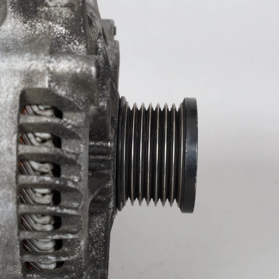 2013-2015 BMW 135i / 335i / X1 N55 Engine 170A Alternator 12317626153 OEM Used Foto 4 de 4