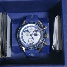 Swatch x Omega x Snoopy / Bioceramic Moonswatch Mission To Earthphase / 42mm