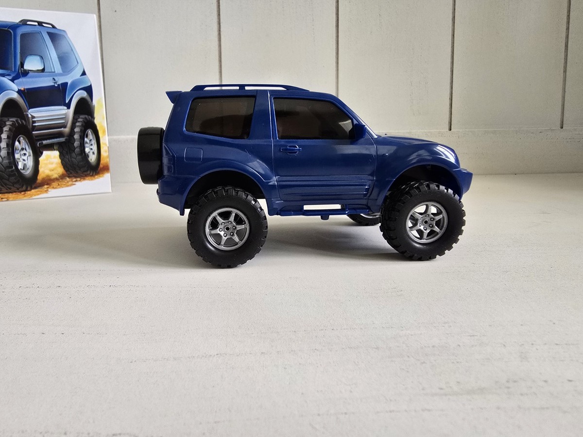 Tamiya 19023 Mitsubishi Pajero Mini 4wd V6 3500 Snap-Together Kit
