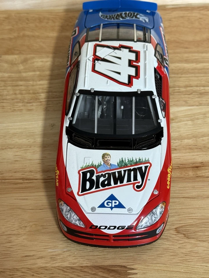 RARO* Richard Petty Brawny 1/24 2002 Nascar Diecast Foto 3 de 4