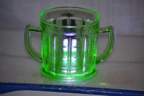 VINTAGE HAZEL ATLAS URANIUM GLASS OPEN SUGAR BOWL COLONIAL BLOCK NO CHIPS