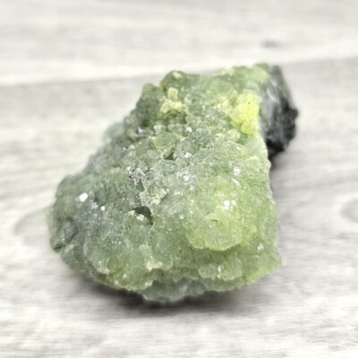 160g grüner Prehnit - Rohnaturstein aus Marokko