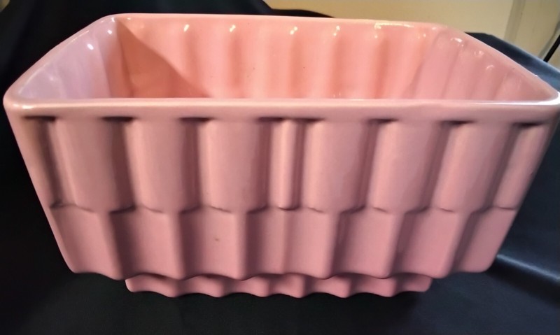 Vintage U.S.A.  CP-336 - 6" Art Deco Pink Planter