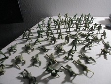 63 vintage 1960's Tim-mee Toys USA Green Army soldiers lot marx