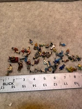 Lot of People/Figures misc. Layout detail items N OR HO scale NOT SURE
