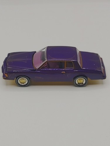 JOHNNY LIGHTNING ‘78 Chevy Monte Carlo SS Weekend Of Wheels Exclusive Lowrider - Picture 3 of 4