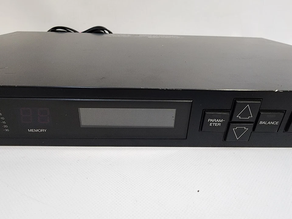 YAMAHA SPX90 Digital Multi-Effects Sound Processor - Image 3 of 4
