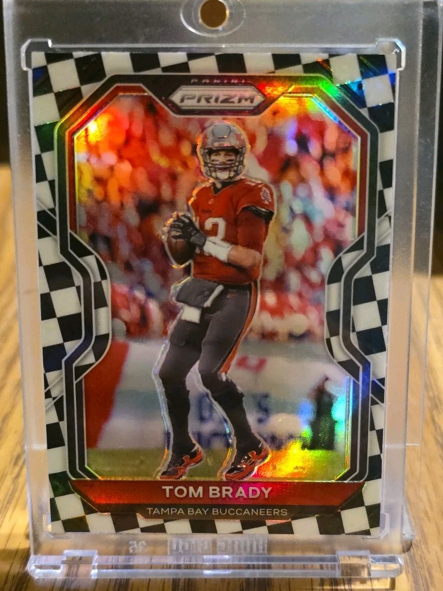 2020 Panini Prizm - Tom Brady #255 Black & White Checker Prizm SSP Case Hit