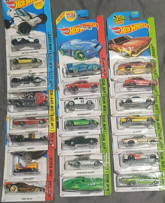22 Different - 2014 Hot Wheels 1 paint variation