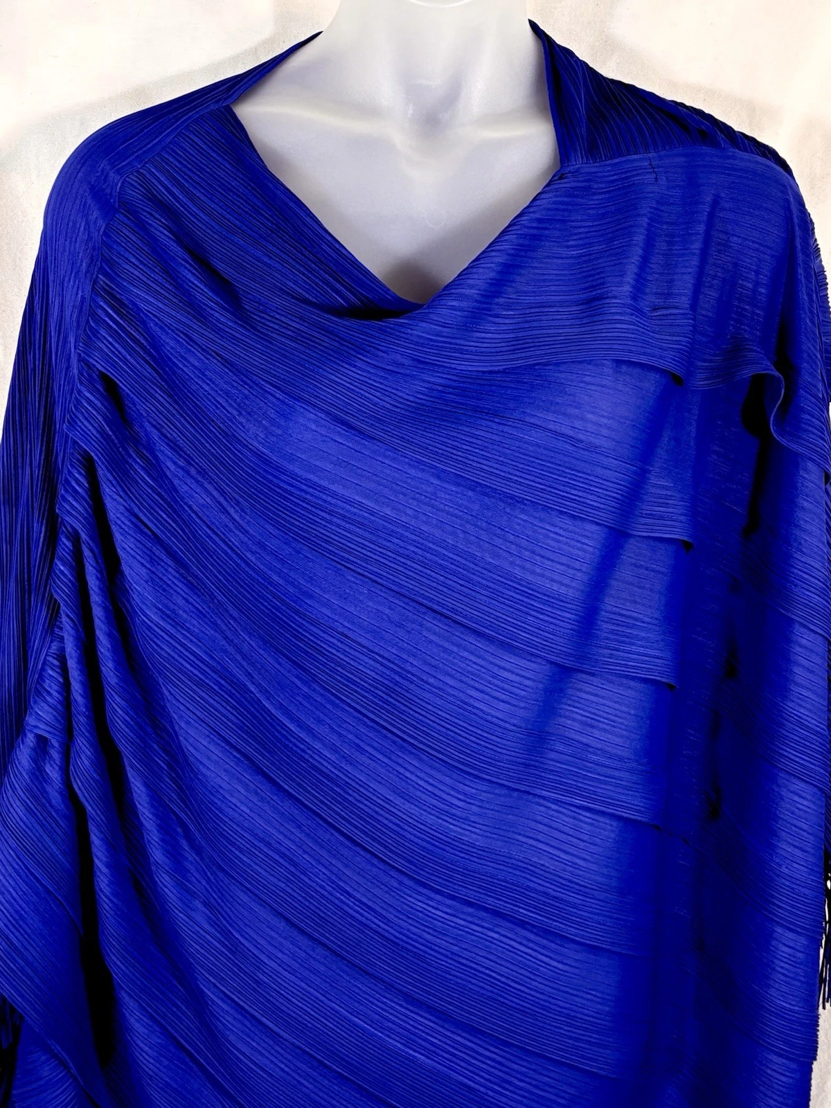 Chicos Travelers size L - XL blue fashion poncho coverup with fringe tres chic