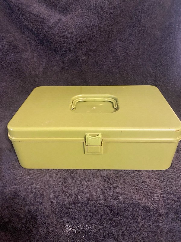 Vintage Wilson Wil-Hold Green Sewing Box 2 Tiers With Sewing Notions