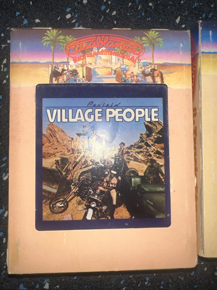 Lot of 2 Village People Cassette 8 Track Tapes! Go West & Cruisin' Disco! VTG Foto 2 de 4