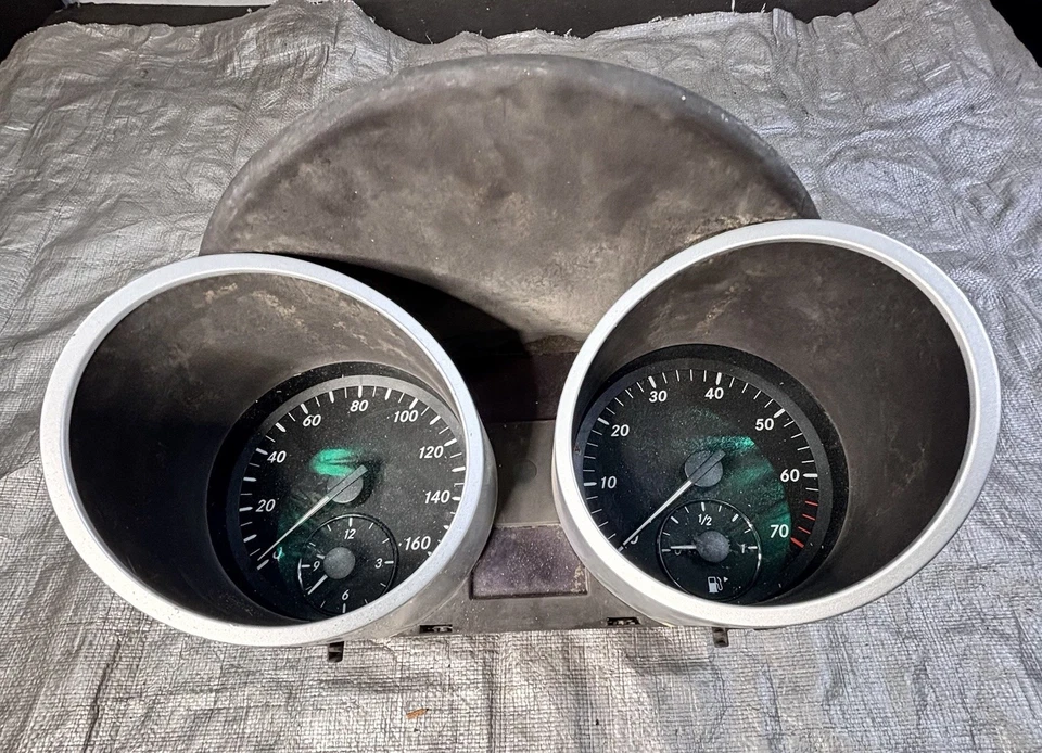 Cuadro de instrumentos velocímetro Mercedes R171 SLK280 SLK350 2005-2011 FABRICANTE DE EQUIPOS ORIGINALES Foto 2 de 4