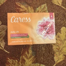 1 Pack/4 BARS-Caress Daily Silk Bar Soap Floral Oil Essence (ORIGINAL FORMULA)