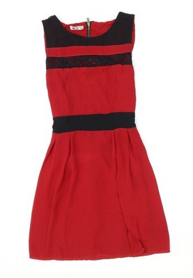 Getragenes rotes Damen Skaterkleid aus Polyester Größe S Rundhalsausschnitt Reißverschluss