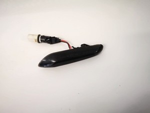 e90022074 Seitenblinker (Kotflügelblinker) Vorne Linke e9-002207 DE1446576-33