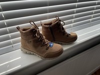 SKECHERS SYNERGY WATERPROOF BOOTS SIZE UK 5.5 BRAND NEW RRP £96