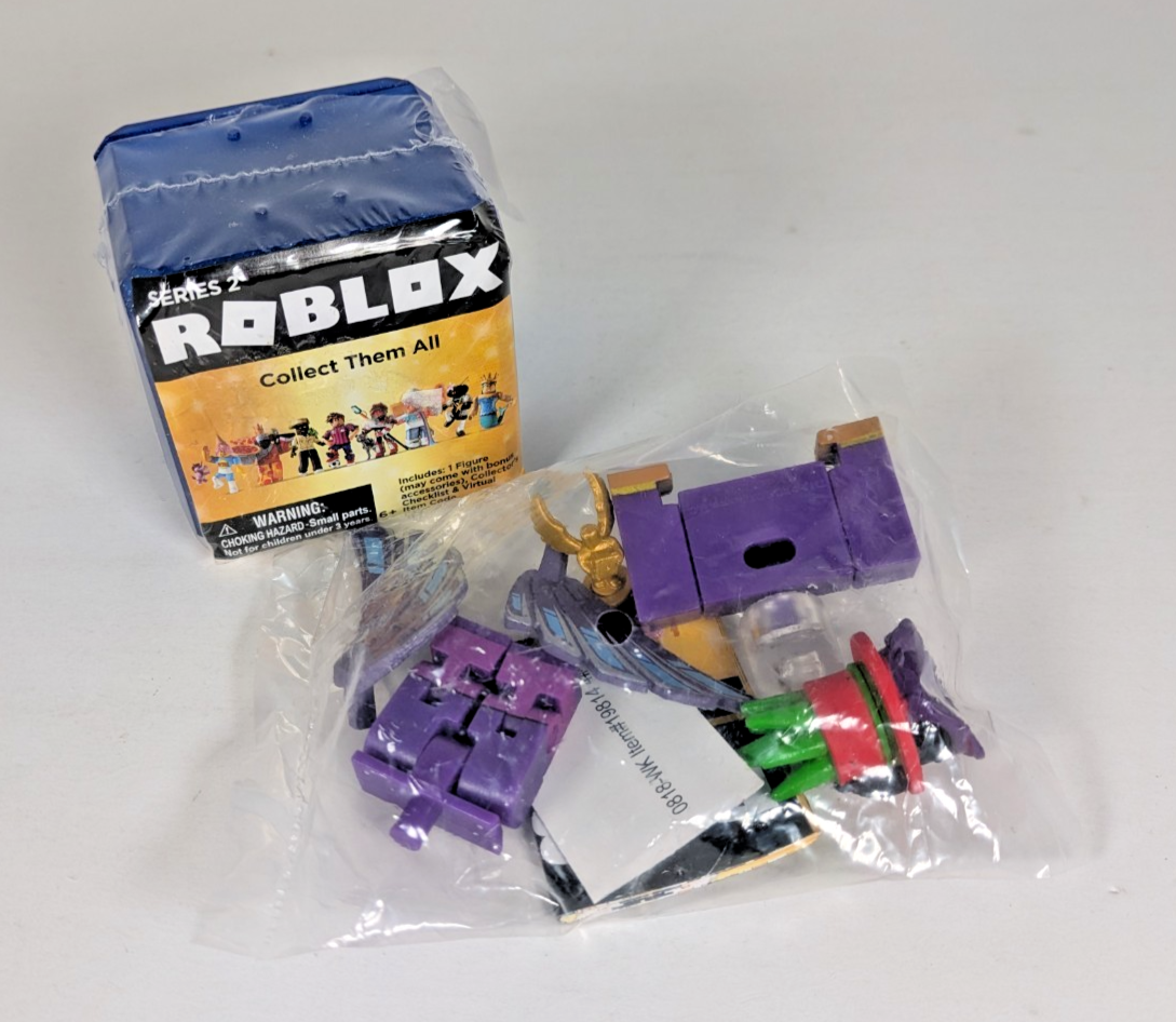 Roblox Celebrity Series 2 CRAZYBLOX Accessory Item Code Guide Blue