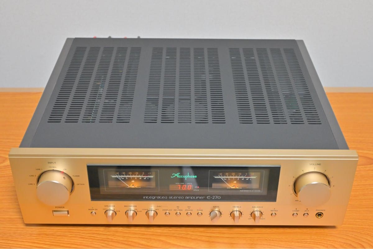 Accuphase E-270 Integrated Amplifier Excellent Working w/ Original
