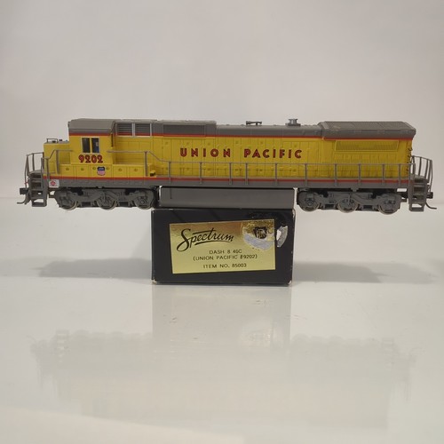 Locomotora Bachmann Spectrum HO Union Pacific Dash 8-40C UP # 9202 C40-8 | Zustand: Used