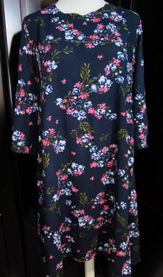 Damen Kleid ''UNITED COLORS OF BENETTON'' Gr. M,  100% Viskose, guter Zustand!
