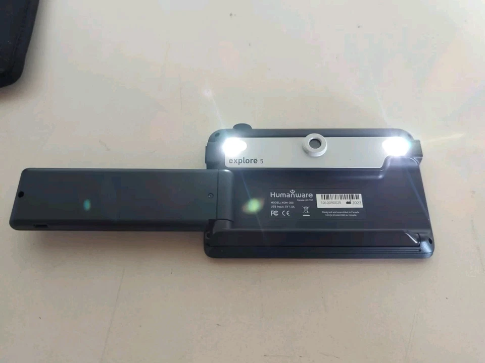 HUMANWARE Explore 5 Handheld Electronic Magnifier - CRACKED SCREEN - Image 4 of 4
