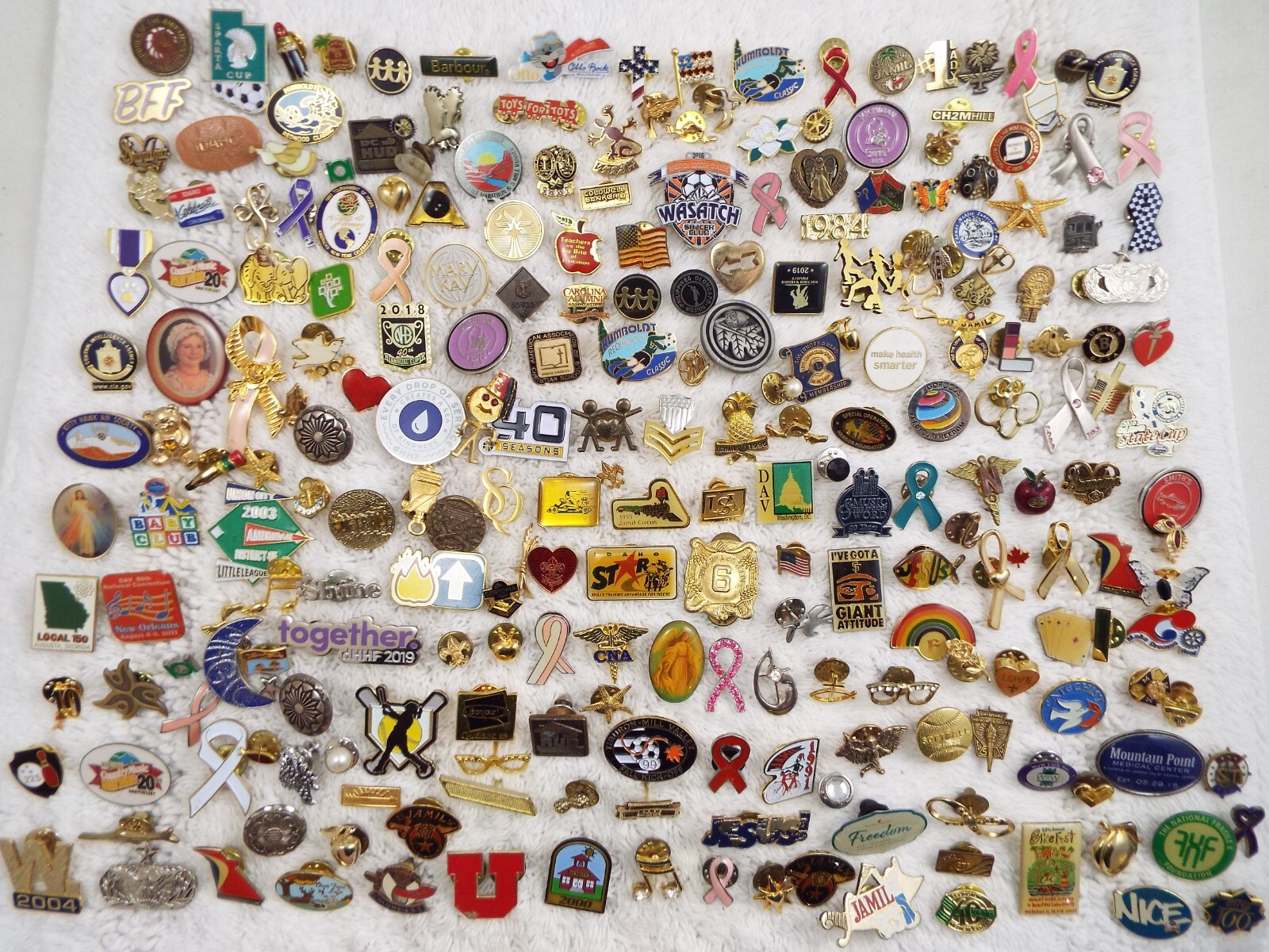 300 pcs Misc Hat Lapel Tac Pin Lot (H6)