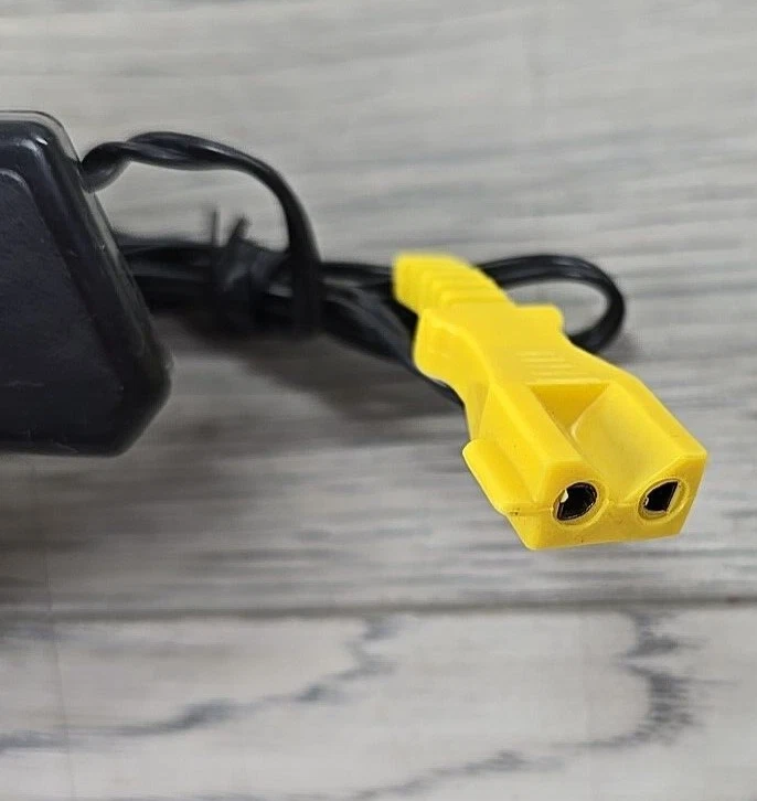 Tyco Slot Car Plug in Hobby Transformer B631S & 2 Black Speed Controllers - Image 4 of 4