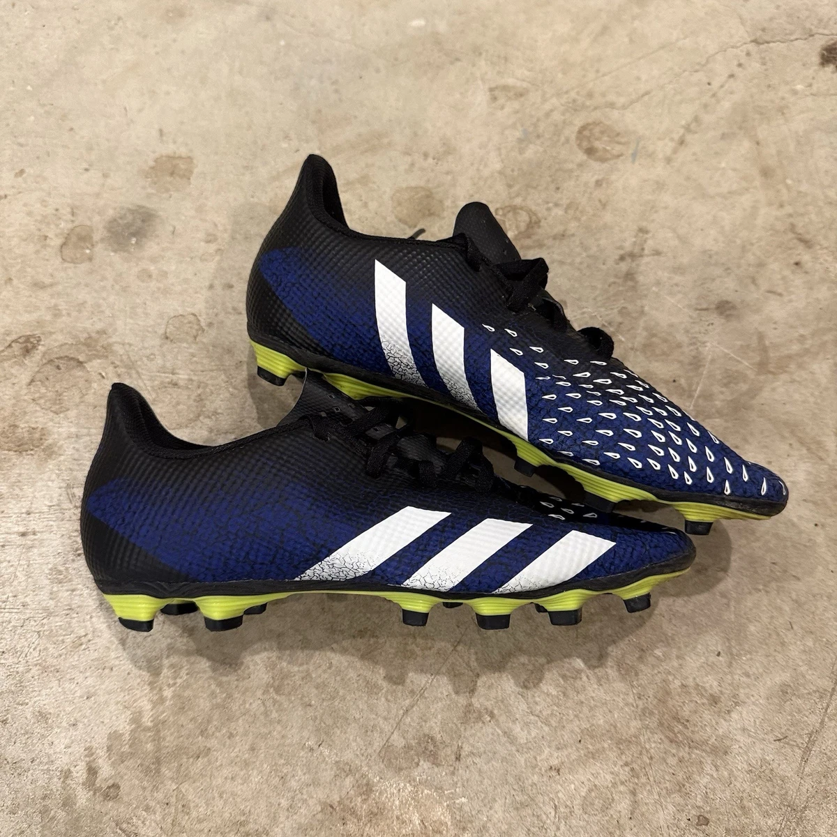 ⚽️ Adidas Predator Freak.4 FXG Soccer Cleats Men\'s‎ Black Blue Size 6 ⚽️ Adidas Shoes Predator 19.4 FxG Black Blue | Sportsman24 main image 3
