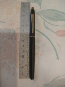 Cross Black Mate Fountain Pen Medium Gold Plated Nib USA Made