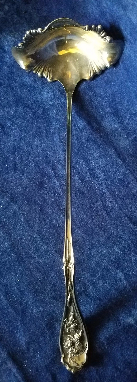 CARNATION 1908 W R Keystone/Oneida Punch Ladle Silverplate - estate
