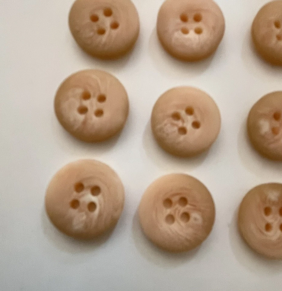 25 x 16mm Peach & Cream Mottled 4 Hole Buttons Tailoring/Sewing/Knitting - Image 2 of 3