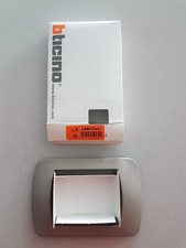 PLACCA BTICINO LIVING INTERNATIONAL METALLO TITANIO GRAFITE 3 POSTI L4803GFT 503