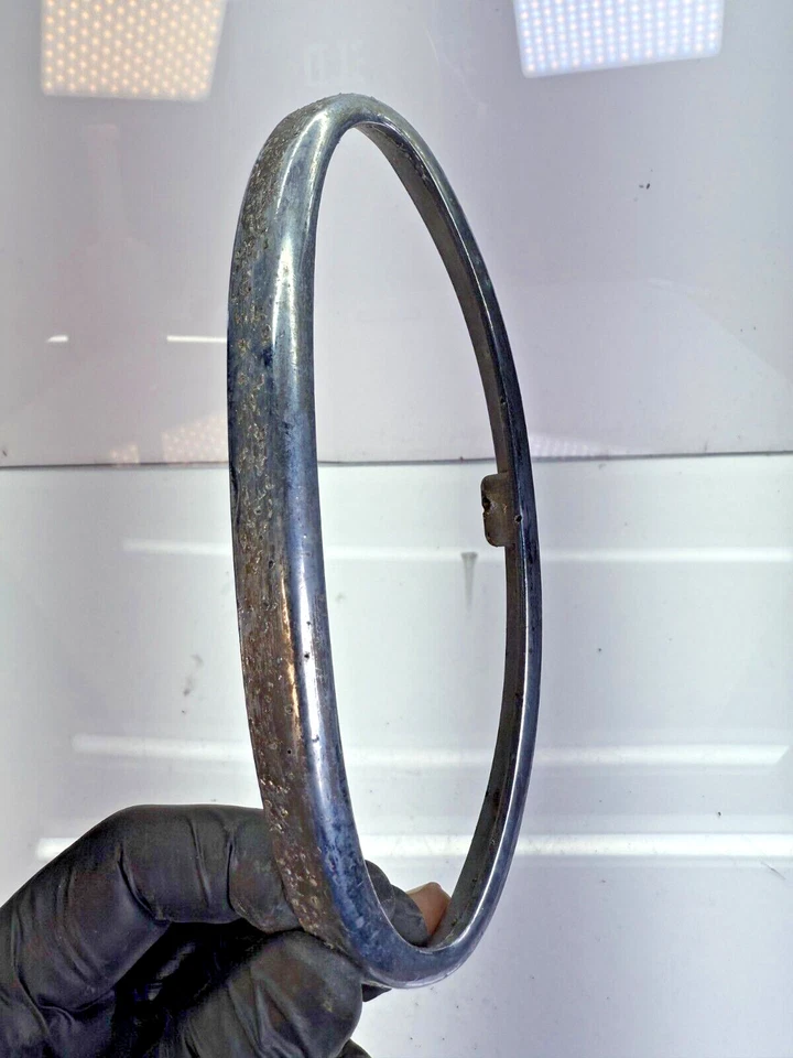 Luz trasera Ford Custom 1949-1950 OEM BISEL CROMADO 8A-13448-A1 49 50 B52-43 Foto 2 de 4