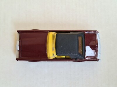 Matchbox Superfast Lincoln Continental dark red/yellow int