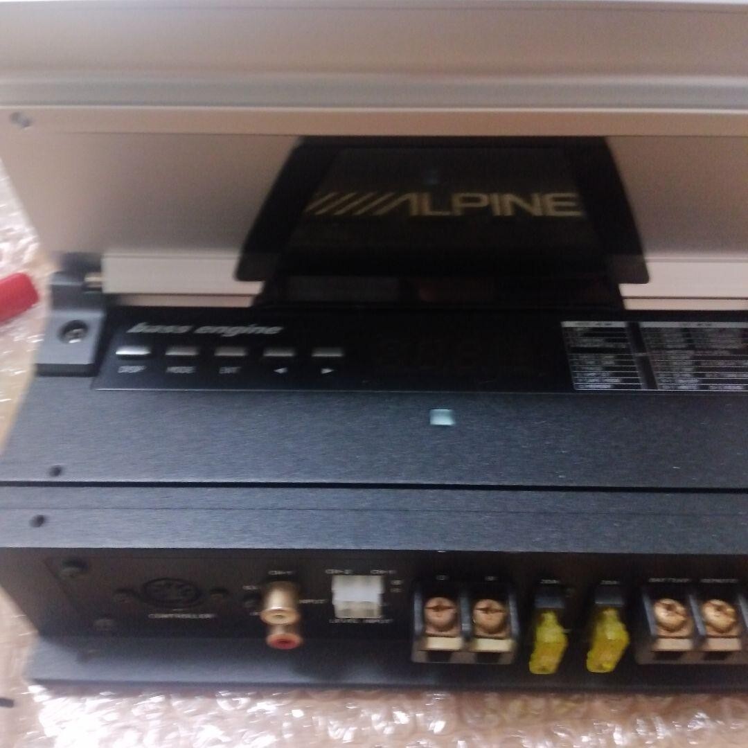 ALPINE MRD-M300 モノパワーアンプ Alpine MRD-M300 150W x 1 Mono Subwoofer Amplifier at Crutchfield