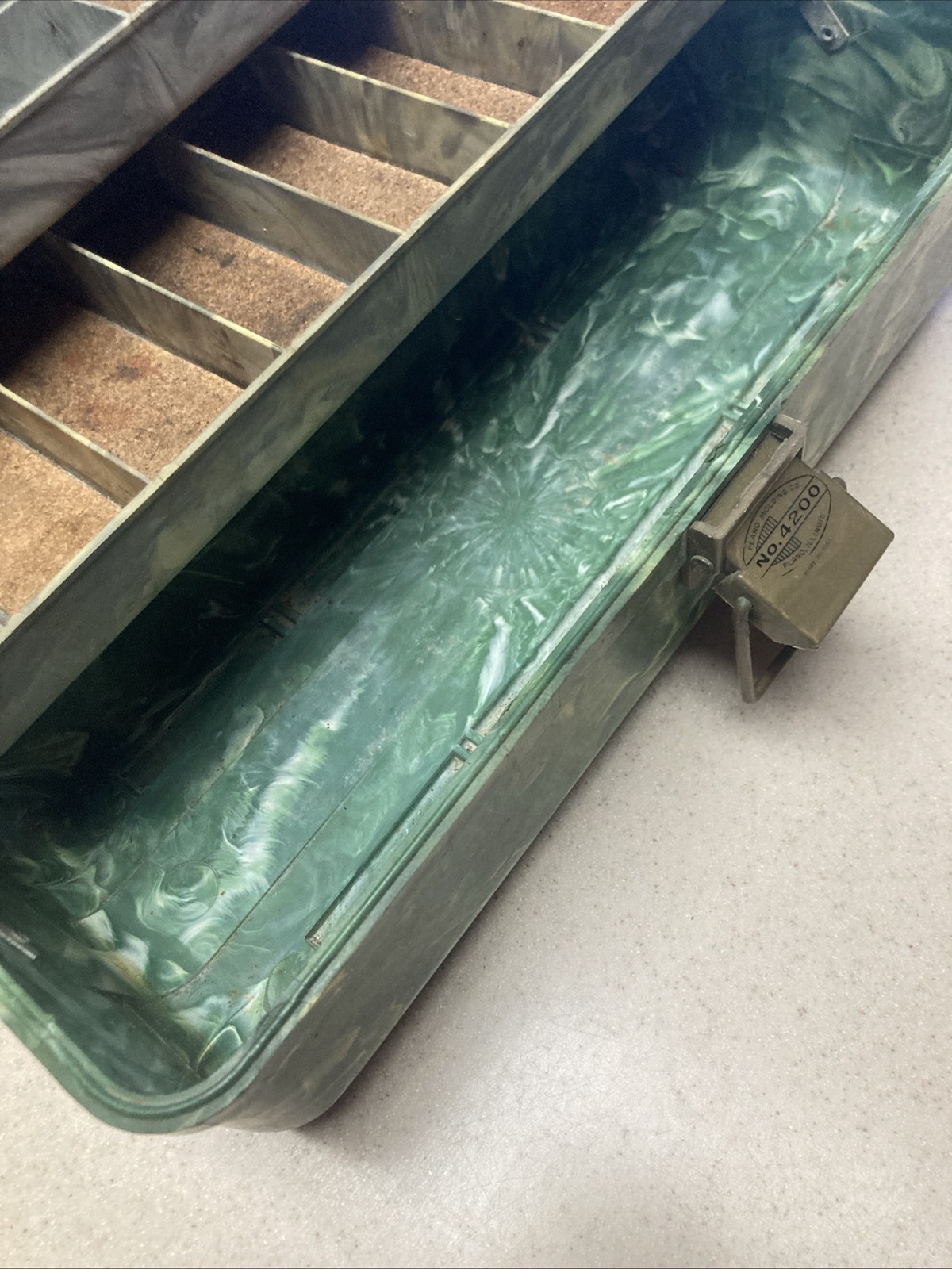 VINTAGE PLANO PLAS-TAK 4200 MARBLED PLASTIC TACKLE BOX 2 TRAY