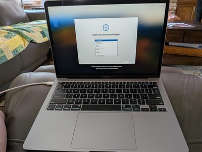 Apple Macbook Air 13  i3 1.1GHz 8GB 256GB Silver A2179 EXCELLENT CONDITION